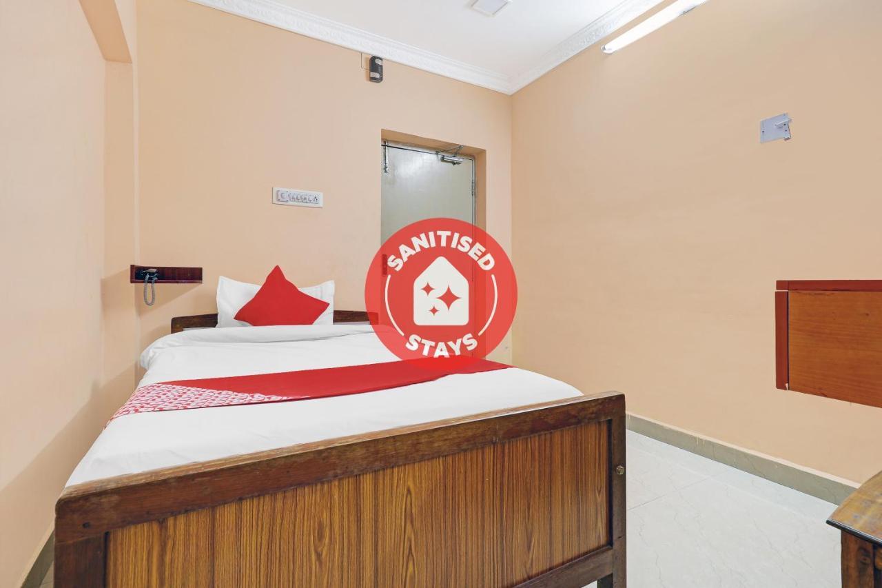 Oyo 81409 Hotel Sivajothi Тутикорин Екстериор снимка