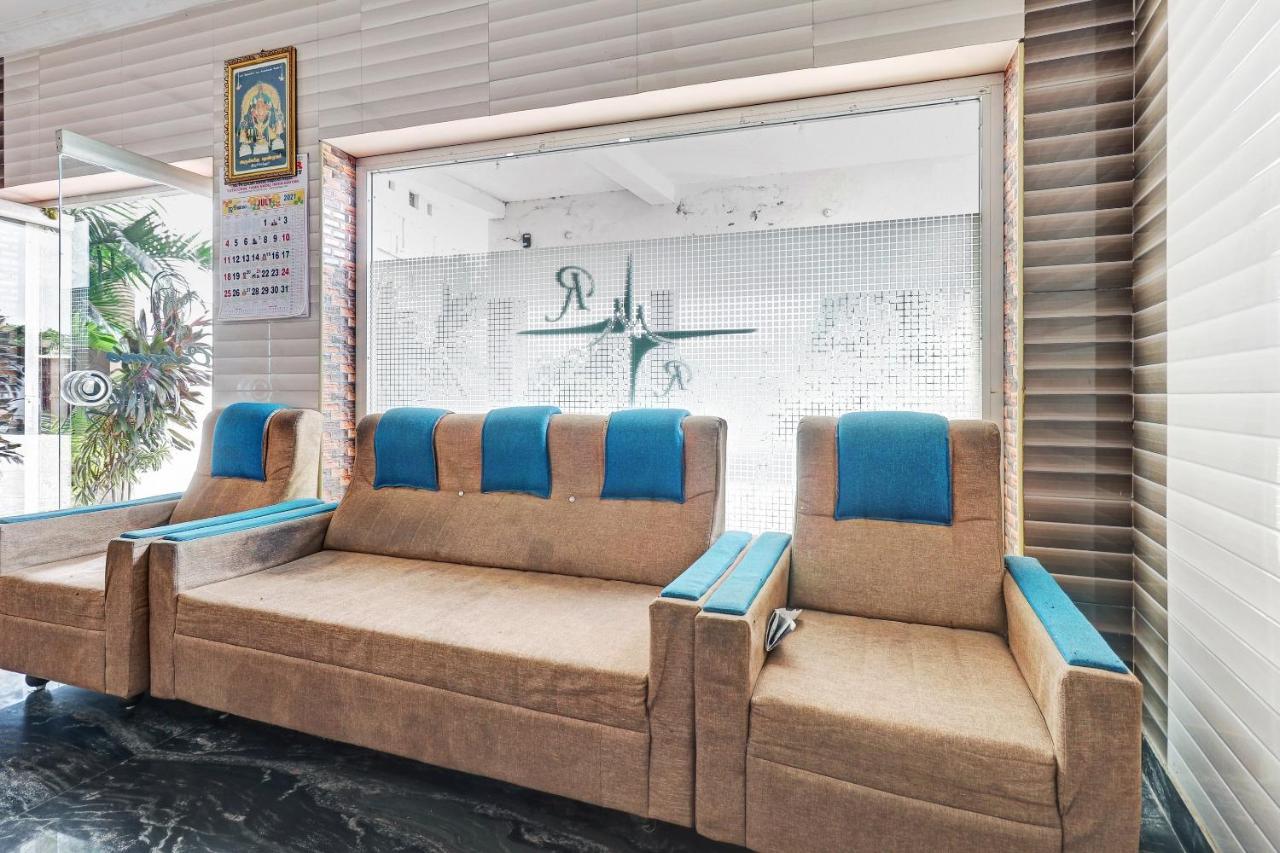 Oyo 81409 Hotel Sivajothi Тутикорин Екстериор снимка